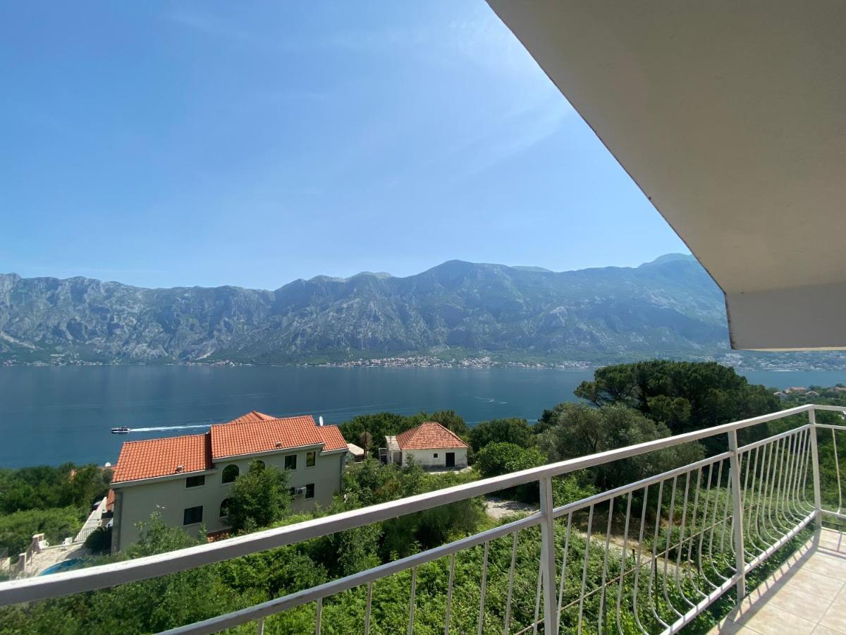 Apartments Djuricic Kotor Luaran gambar