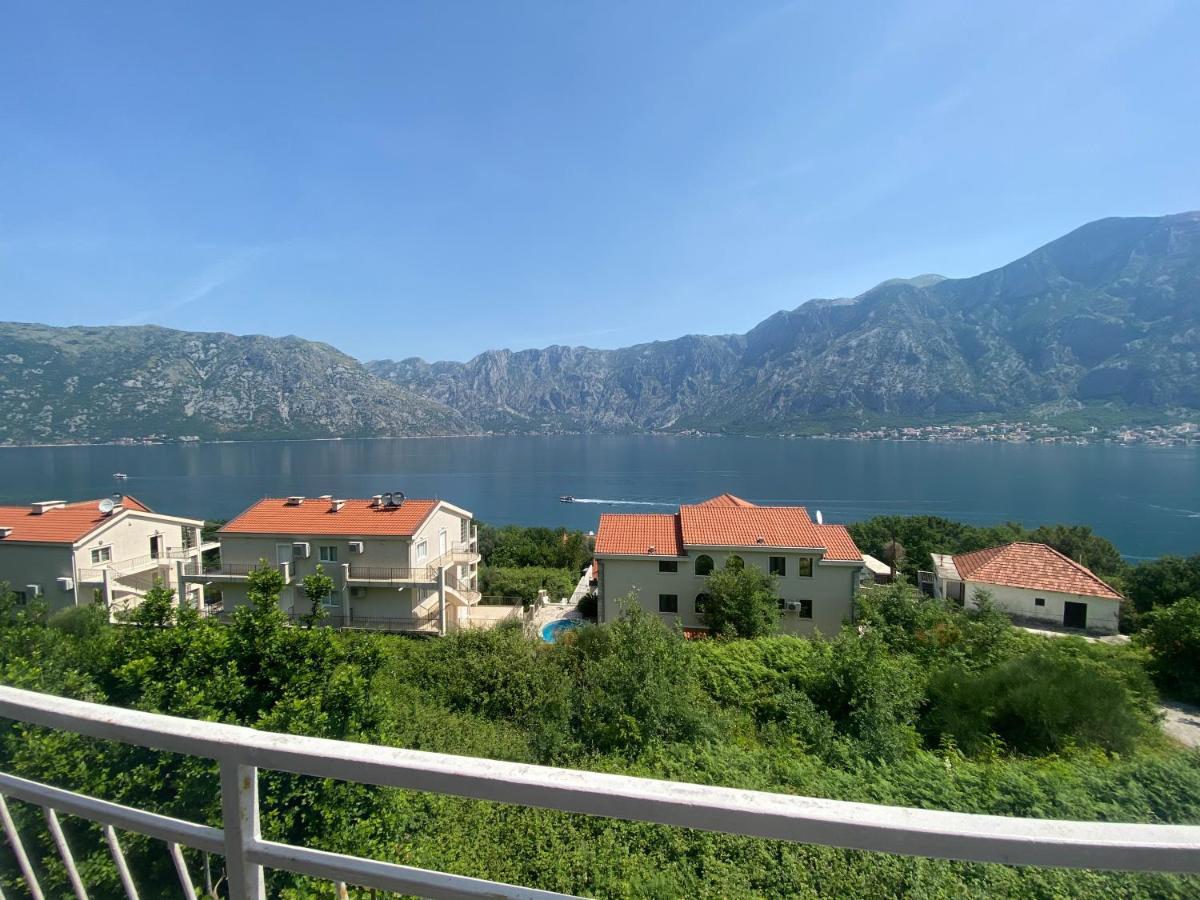 Apartments Djuricic Kotor Luaran gambar