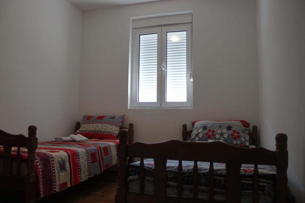 Apartments Djuricic Kotor Bilik gambar
