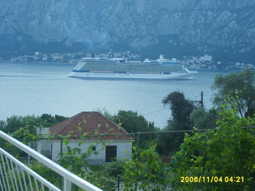 Apartments Djuricic Kotor Luaran gambar